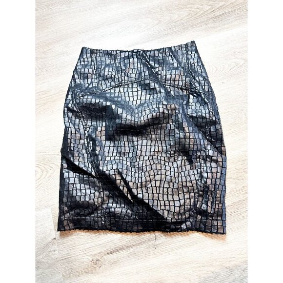 Do & Be Snake Print faux Leather Skirt Black Womens Medium - Picture 1 of 3